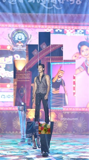 Fashion Show Walk: From Rehearsal to Spotlight #shorts #fashionshorts