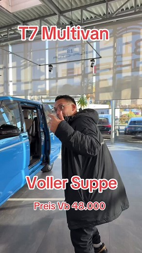 🚐 Der VW T7 Multivan – der perfekte Familienwagen! ❤️ Egal ob Wochenendtrip, Urlaub oder Alltag – hier passt einfach alles rein! Komfort, Platz & modernes Design – und trotzdem stylisch unterwegs. Wer Familie hat, weiß: Platz ist Gold wert! 😎 👉 Ideal für Kinder, Koffer, Hunde und Abenteuer! #Familienauto #T7Multivan #B1Automobile #Familienleben #Vanlife #Volkswagen #Autoliebe | B1 Automobile Deutschland