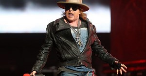 Guns N' Roses frontman Axl Rose calls Tim Cook 'the Donald Trump of the music industry' - 9to5Mac