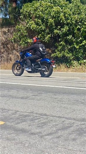 Riding my Honda Rebel 500 in Los Angeles 🌴#motorcycle #bikelife #moto #hondarebel #rebel500