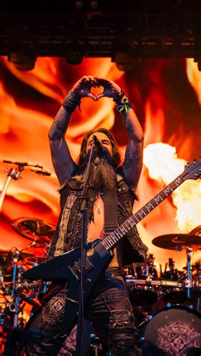 Machine Head on Instagram: "HAPPY NEW YEAR HEAD CASES! A message from Robb: "Well… here we are again. Another year in the books, and somehow this band is still very much alive, loud, and kicking people in the chest with guitars. Go figure. We dropped a new record this year — and yeah, it stirred some shit, but that’s kind of the point. Some people loved it, some people scratched their heads, but once we hit the stage? A couple of those songs turned into absolute fucking monsters. The kind where