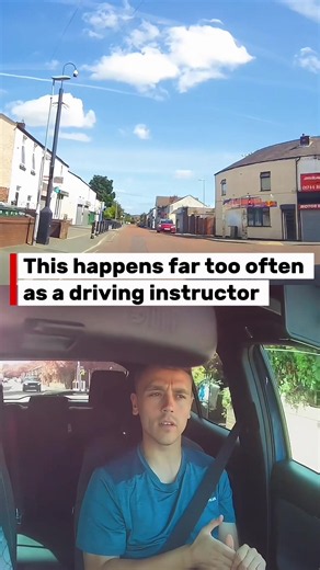 Stuff like this happens all the time as a driving instructor. Do you think it was handled well? Please give learners more time and less abuse. Believe it or not but people are not born with a driving licence. #drivinglessons #driving #learntodrive #drivewithjordan #learnerdriver