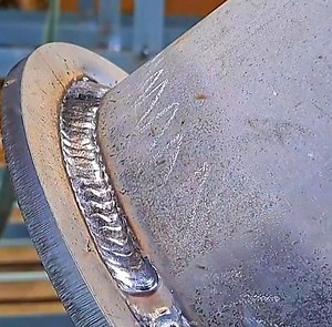 This professional welder tells you how to weld FCAW 5F on pipe tubes #welding #welder #weldingcreativeandcrafts | Welding Creative & Crafts