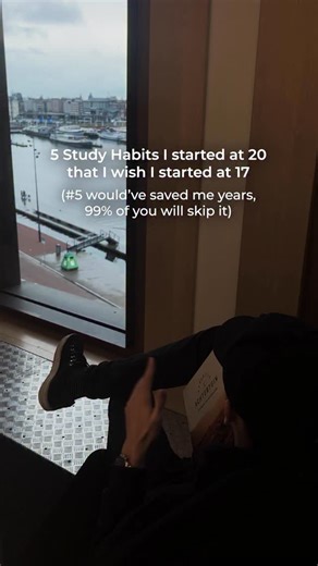 Tom joris Vorselen - the study coach 🇳🇱/🇬🇧 on Instagram: "5 Study Habits so GOOD they almost feel illegal 🔥 Tired of distractions, endless to-do’s, and feeling behind? Here are 5 science-backed habits top students use to lock in focus, time management, and efficient learning. (I also explain all these in one of my youtube video’s, comment ‘’HABIT’’ to get the link) 1. Make hard choices today for an easier tomorrow Pre-commit: “If it’s 09:00, I start Block 1.” Set 3 MITs and a default start 