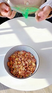 Your life is about to get 10 times easier! 🥜✨ ​I can’t believe I spent years peeling peanuts one by one when this trick existed. All you need is a simple mesh bag! This is the definition of "Work smarter, not harder." 🧠🔥 ​Who else is going to try this immediately? Let me know in the comments if you have a better way to do it! 👇 ​#LifeHacks #KitchenTips #PeanutHack | M&L