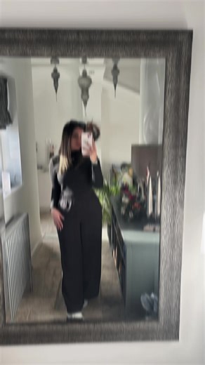 Elevate Your Style with All-Black Outfits for Women