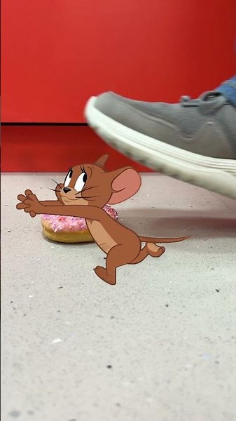 تم الإنقاذ بواسطة الدونات 🍩 #توم_وجيري | شاهدوا المزيد على #كارتونيتو #tomandjerry #Cartoonito