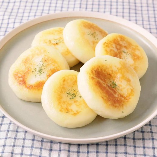 チーズがとろーり モチモチいももち 作り方・レシピ | クラシル