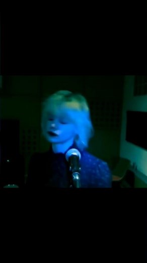 Crystal castles- kept(remix)