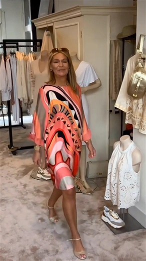 Beautiful women's clothing Stylish DRESSES 👗 #clothing #fashion #stylish