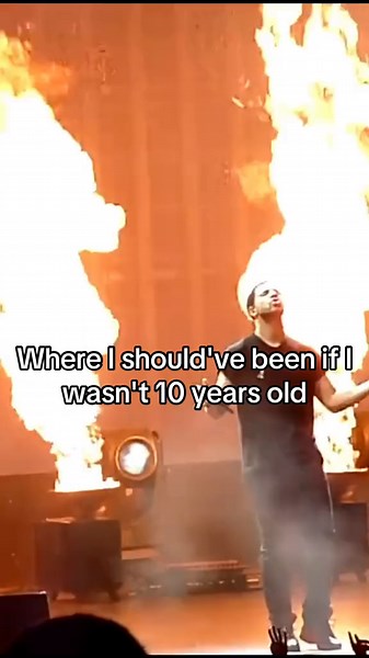 Drake's Fire Performance of Trophies at Concert