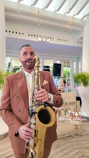 Live Sax Performance of Popular Hits