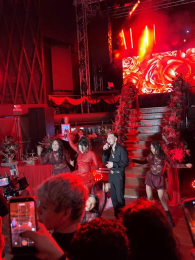 ¡Estreno musical de Zullyy en primera fila!