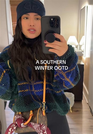 Stylish Southern Winter OOTD: Real Moon Boots
