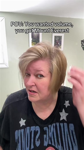 This texturizing spray works amazing on fine hair, volume, beachy waves, whatever your hair needs! #texturizingspray #hair #hairtransformation