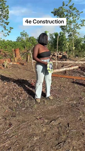 4ème construction en cours. Petit à petit, pierre après pierre, le projet prend forme. Rien ne se construit en un jour, mais avec la foi, le travail et la persévérance, tout devient possible. Ce lieu sera bien plus qu’un simple espace : un endroit de travail, de création et de vision pour l’avenir. La suite arrive bientôt.#Sterela