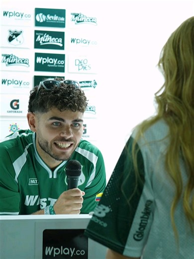 Vinieron como viajeros y se fueron como hinchas 💚 Catalina y Mike disfrutaron cada momento de la Experiencia Premium del Deportivo Cali y la recomiendan sin dudar. Vive el estadio desde adentro tú también 🏟️✨ 📥 Descarga la App Deportivo Cali para Android y iOS y disfruta nuestras EXPERIENCIAS o mira el juego desde HOSPITALITY. @GRANDE MIKE 🌎