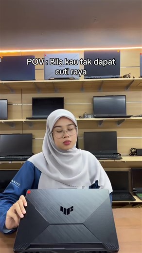 saja je nak payung Asus tuf depan Fisha ni,jom DM kalau berminat😜 #mechanizelaptop #bandarsunway #laptop