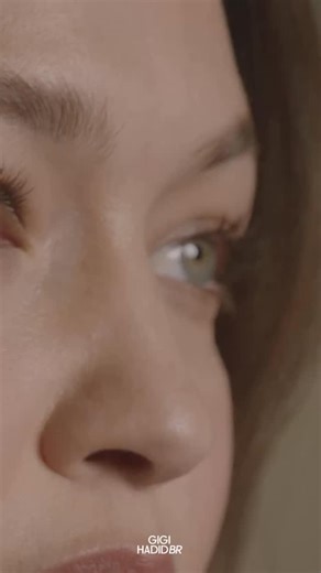 GHBR | LEGENDADO: Gigi Hadid conversa com a Ralph Lauren sobre suas primeiras memórias com a marca, desfiles e seus looks. - Gigi Hadid talks to... | Instagram