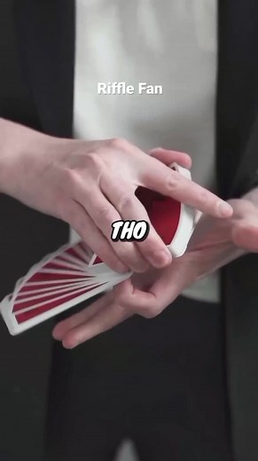 PLAYING CARDS RIFFLE FAN TRICK | FAV ARMY #shorts #viral #trending | Favorite ff