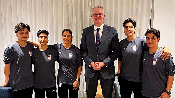 Iranian female soccer team receive asylum in Australia after refusing to sing national anthem