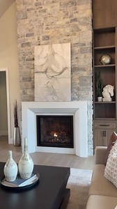 Make the fireplace a stunning statement piece in your dream home. Mendota Hearth represents the pinnacle of luxury living for discerning homeowners who demand the best in aesthetics, quality and performance from every element of their home. 🔥More innovative technology for more comfort and convenience. 🔥More remarkable aesthetic choices to make the fireplace your favorite place. 🔥More time making memories in front of a beautiful, roaring hearth. 📷: Pacific Hearth and Home | Mendota Hearth Gas