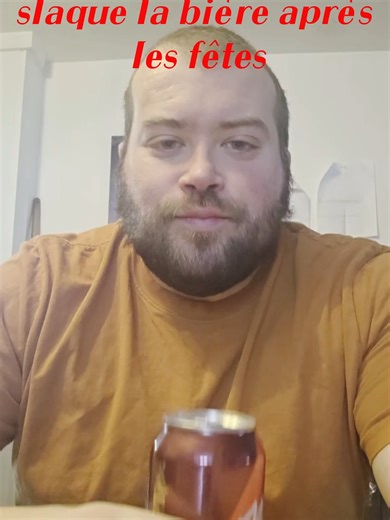 Après les Fêtes, je vais me replacer… Tu te dis ça depuis combien de temps déjà ? Pendant les Fêtes, on se dit que c’est normal. On relâche. On se promet que ça va passer. Puis après… le brouillard s’installe. Tu fonctionnes, mais tu n’es plus vraiment là. Tu travailles, mais tu es épuisé. Ta tête est lourde, ton énergie est à zéro, et au fond de toi, tu sais que ça dérape. Tu te dis : « Je pense que j’ai besoin d’aide… » « Mais peut-être que je vais être capable tout seul. » Je te le dis avec r