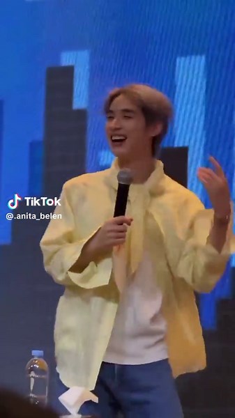 Lego's Funny Reaction to Tui's Unexpected Kiss