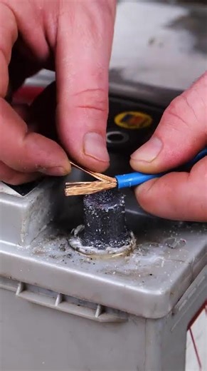 replacing the car battery head #shortvideo