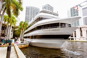 Yacht Charters Fort Lauderdale 🚢 Charter One Yachts in South Florida
