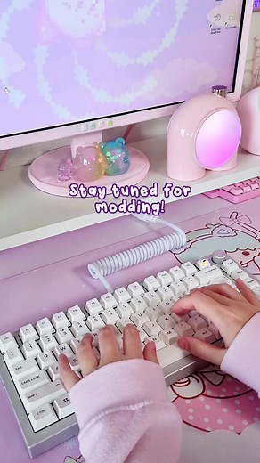 Glorious GMMK Pro Keyboard Build Sound Test and Review