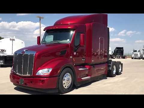 2018 Peterbilt 579 Radiant Red Metallic
