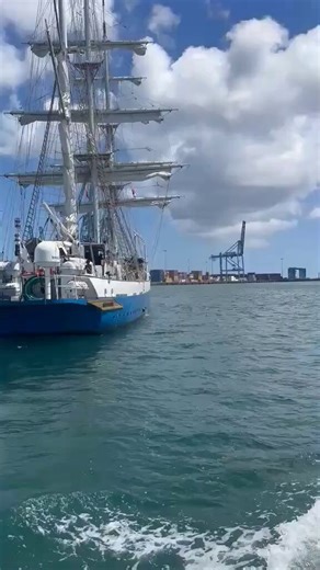 #Lokayan26Indian Navy’s Sail Training Ship, #INSSudarshini, concluded a landmark three-day port call at Las Palmas, #Canary Islands.During the visit, Commanding Officer, Sudarshini called on RAdm Santiago de Colsa Trueba, Chief of Canary Islands Naval Command. The exchange highlighted strengthening bilateral ties and deepening partnership between the two navies. 🇮🇳🤝🇪🇸The ship was open to visitors, drawing large numbers from the local community and the Indian diaspora. @indiannavy