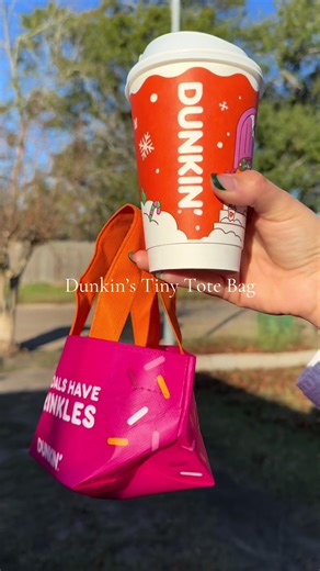 un cafecito & a free donut in a tiny tote bag 💖 #dunkin #coffee #donut #tiny #totebag