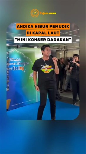 THE MOMENT WHEN ANDIKA KANGEN BAND "BABANG TAMVAN" ENTERTAINS TRAVELLERS ON A SHIP