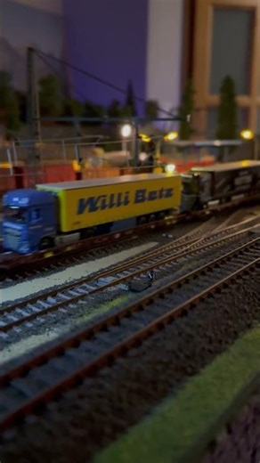 ÖBB 1116 RoLa teherszerelvénnyel