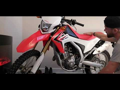CRF250L | How To Remove Seat