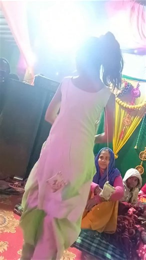 Ronak Sunsuna on Instagram: "#🔥💃 कब आओगे🥺"