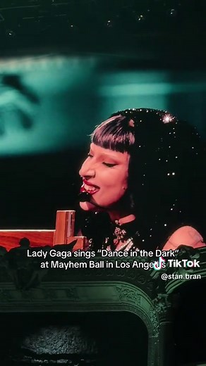 Lady Gaga Delivers Stunning Performance of 'Dance in the Dark'