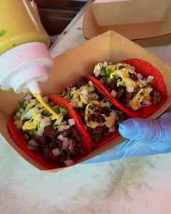 The Doritos Locos Taco Can't Beat This... My mouth just continues to water! Follow Ashley (https://www.instagram.com/firstdateguide/) for more! | Pero Like