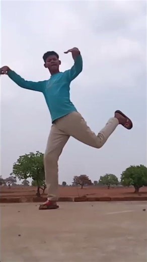 #dance 🕺 #dancer 👍 #ekmotahathighumechala 🥳 #song 🤑 #love
