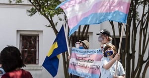 Newsom signs bill protecting transgender youths and families fleeing red-state policies