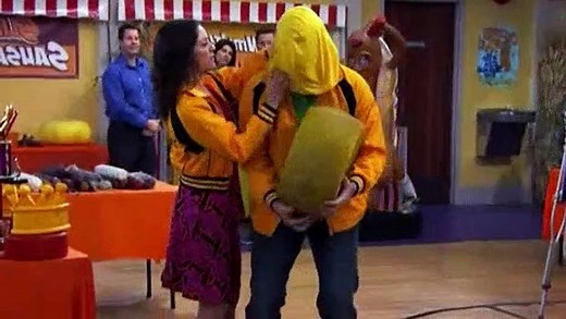 Liv And Maddie S02E01 - Premiere-a-Rooney