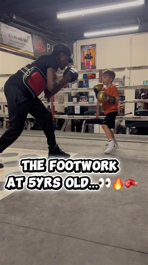 This 5 year old boxer moves like a pro 🔥 🥊 #boxingtraining #boxing #boxinglife #fypyoutube