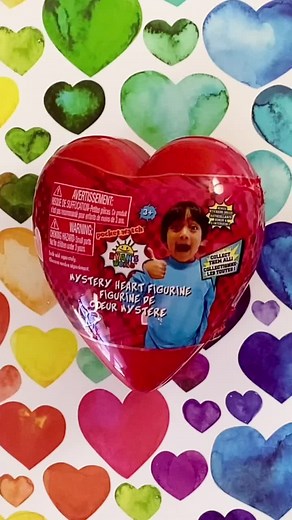Ryan's World Mystery Heart Figure Unboxing