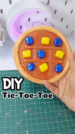 DIY Tic Tac Toe Game 🧇🫐🧈 #diy #shrots #craft #anikasartgallery @AnikasArtGallery922