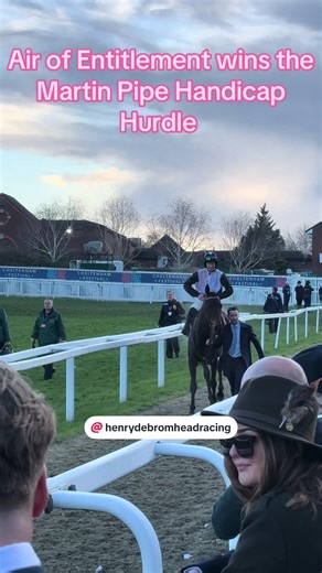 Air of Entitlement wins the Martin Pipe Handicap Hurdle, at the Cheltenham Festival 2026 for @henrydebromheadracing & Patrick o’brien #martinpipe #cheltenham #cheltenhamfestival #cheltenhamfestival2026 #horse