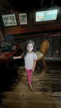 🥇 5-Year-Old Gives a Tour of Hemingway’s Boat at Bass Pro Shops! 🚤