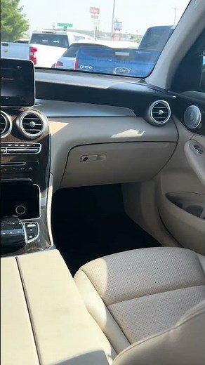 P2439 2018 Mercedes GLC 300 053958
