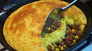 Easy Skillet Mexican Cornbread Recipe